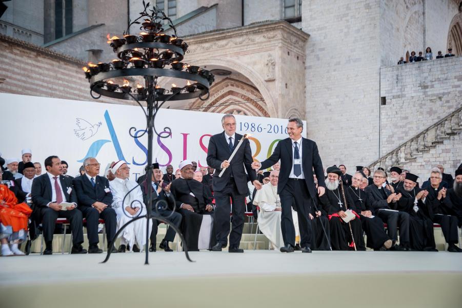 Una selezione delle foto più belle della cerimonia finale di Assisi, con la presenza di Papa Francesco