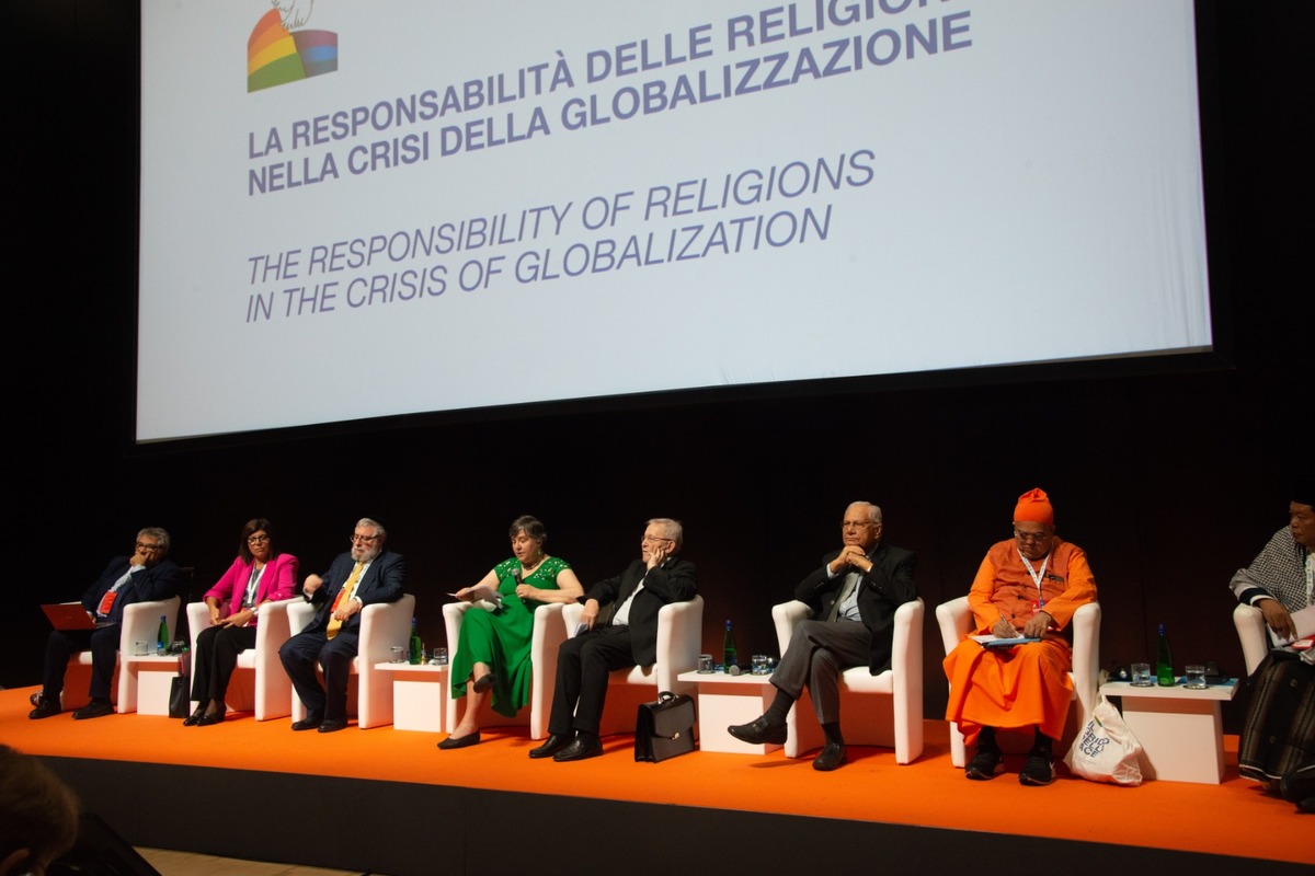 Forum 13 - La responsabilità delle religioni nella crisi della globalizzazione